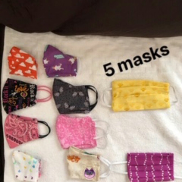 5 face masks - Picture 1 of 1